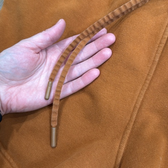 Lululemon Loungeful High-Rise Shorts 4"
Butternut Brown Size 14 or XL - Picture 5 of 10